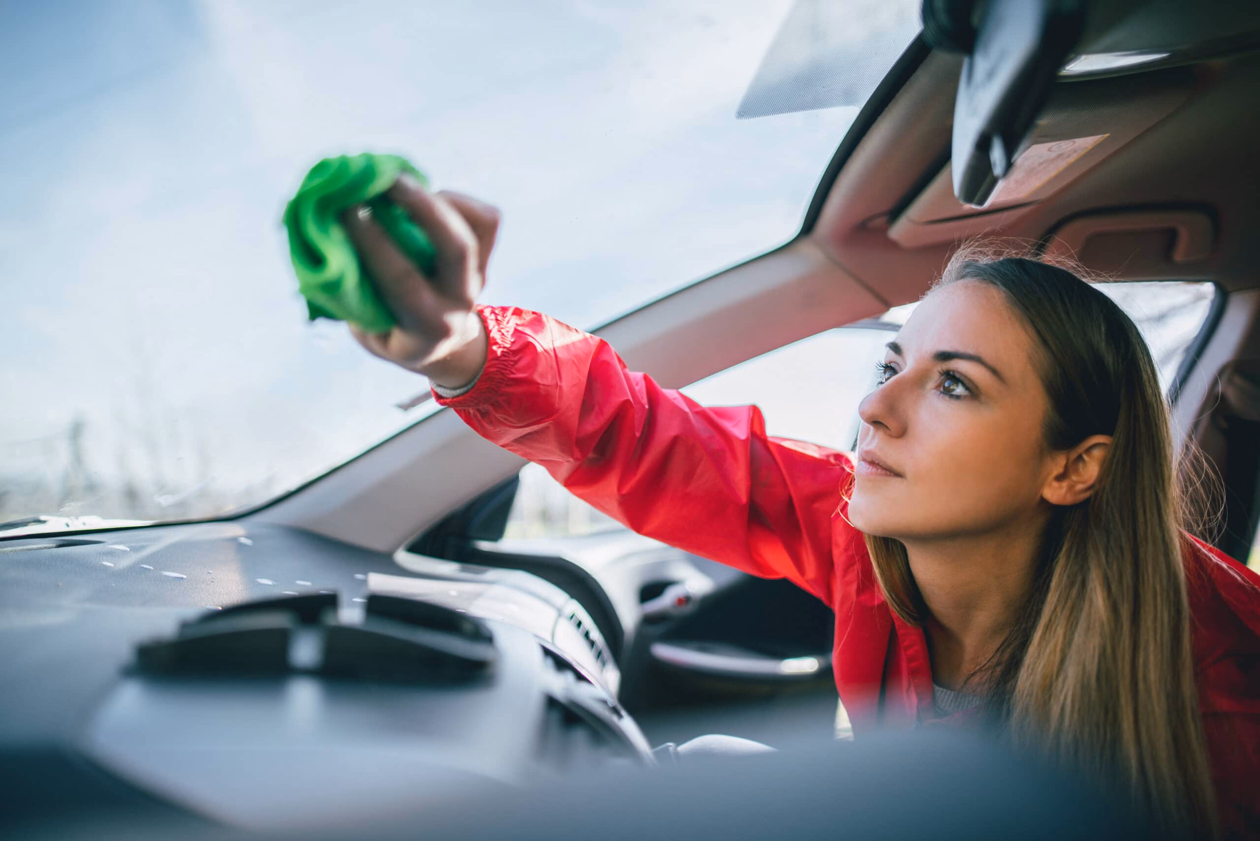 Vask av bilen innvendig - auton sisäpuhdistus - rent bilen invändigt