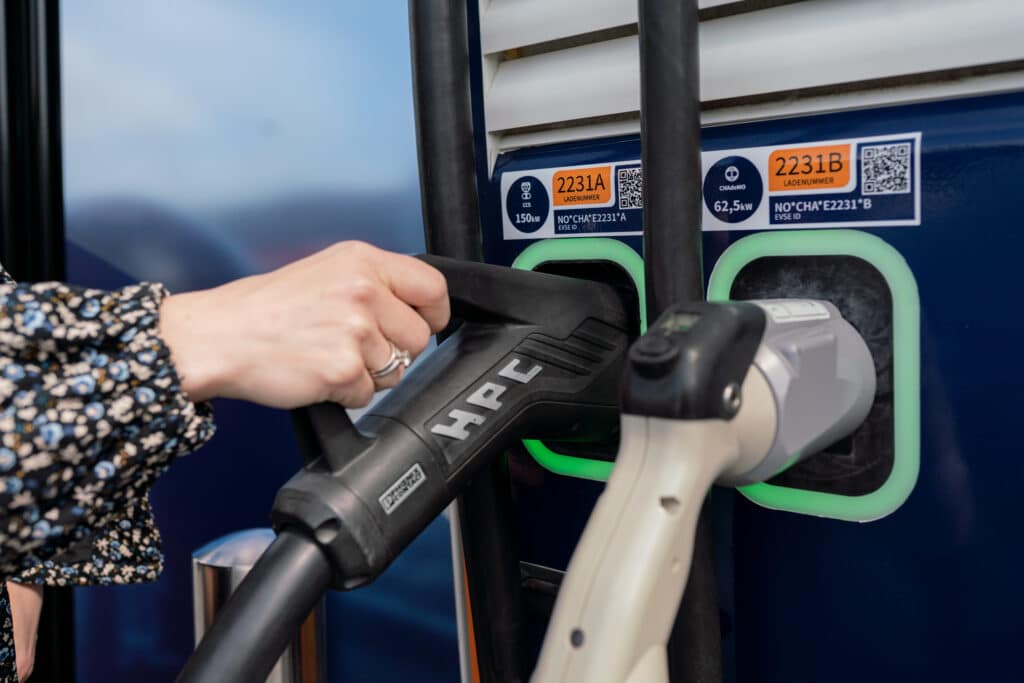 Recharge justerar laddpriserna med anledning av ökade elpriser.