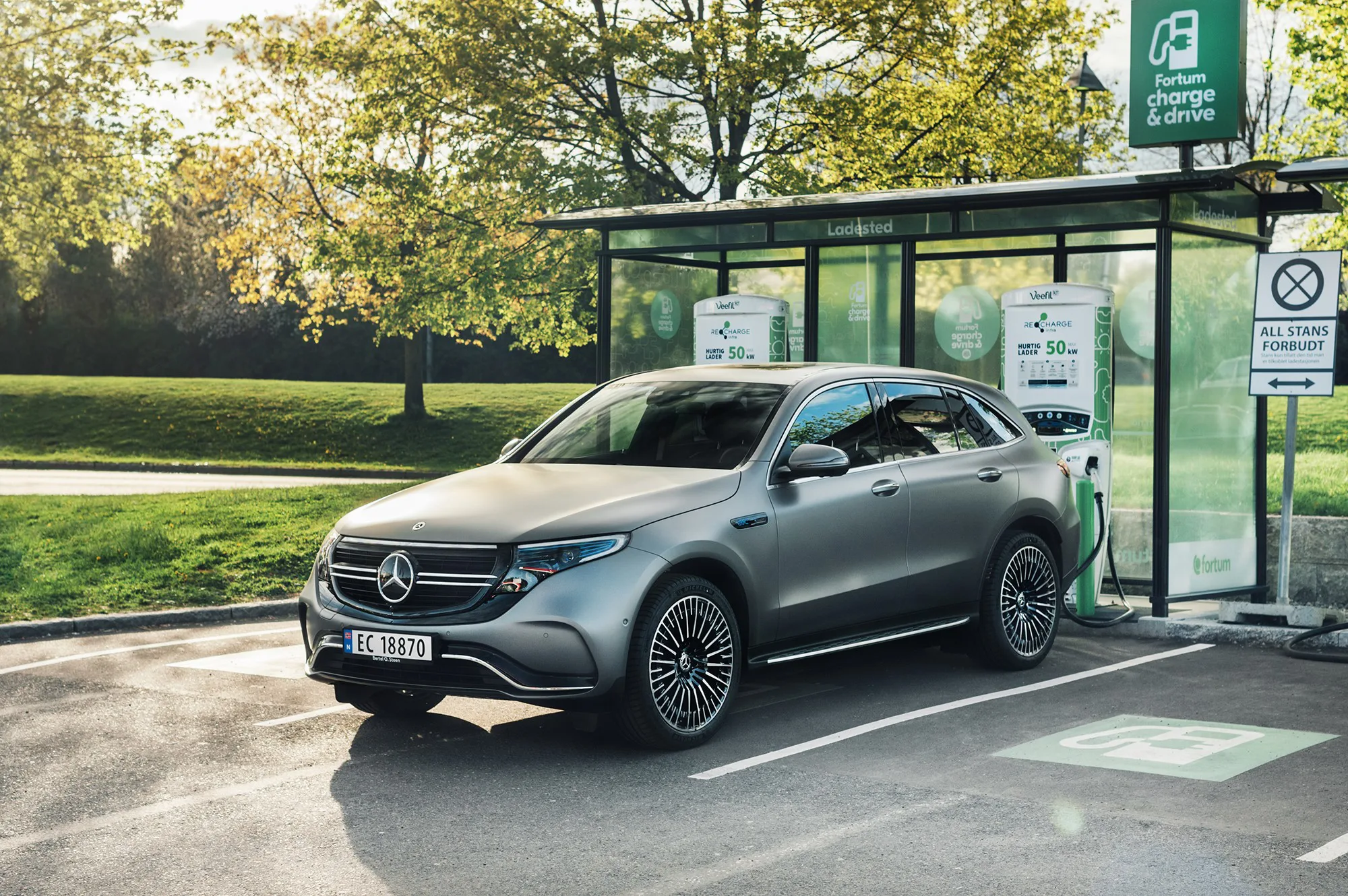 Mercedes owners can now use Mercedes me Charge services in the Recharge network